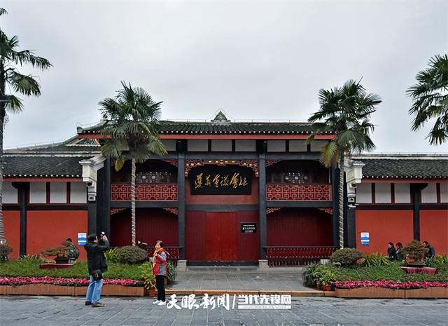 州如何改写中国旅游新地图九游会网站山水城共生:贵(图1) 州如何改写中国旅游新地图九游会网站山水城共生:贵(图1)